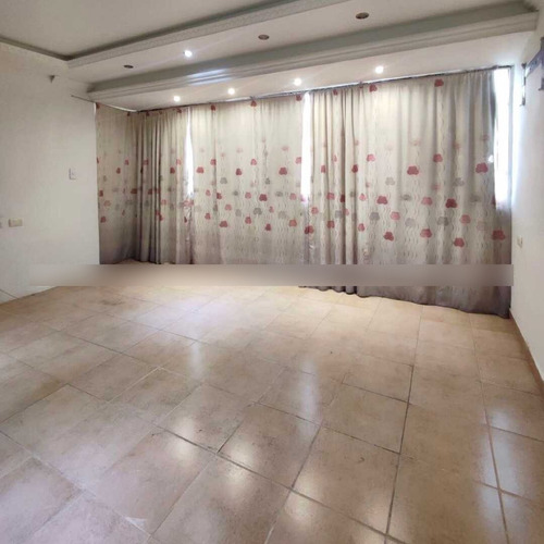 Imagen 8 de 12 de En Venta Townhouse En Playa Grande Catia La Mar Estado La Guaira Ref 006 - 389