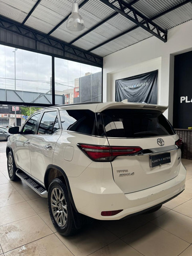 Toyota Hilux SW4 2.8 Srx 177cv 4x4 7as At
