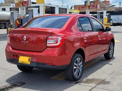Renault Logan 1.6 Intens