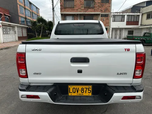Jac T8