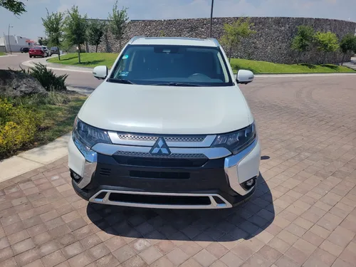 Mitsubishi Outlander 2.4 Limited Cvt