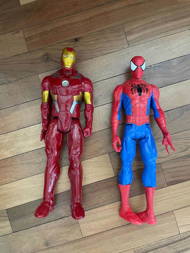 Muñeco De Hombre Araña Y Iron Man