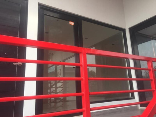Imagen 1 de 5 de Local Comercial En Renta Unidad Nacional