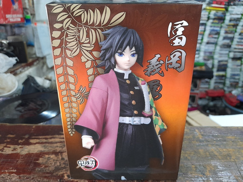Figura Demon Slayer Giyu Tomioka Bootleg (Usado)