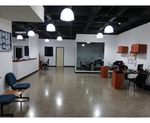 Edificio Industrial En Boleita. 78-24-30