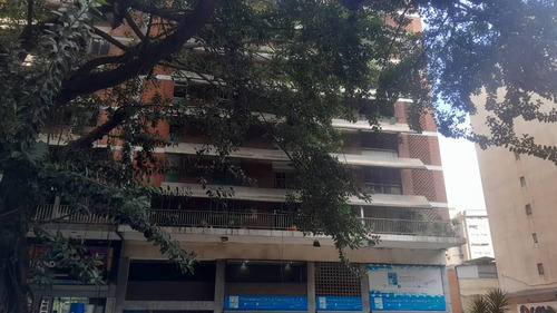 Apartamento En Sabana Grande. Calle El Recreo. Y.c