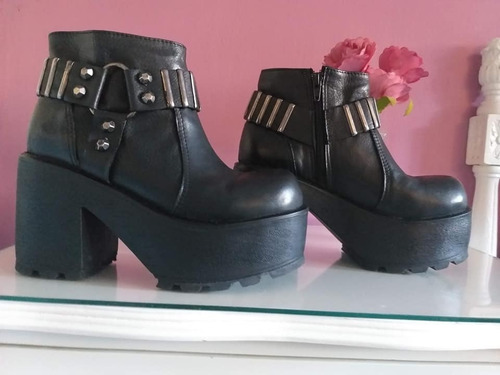 Botas Cortas Ricky Sarkany 39 Usadas Paruolo Prune Saverio