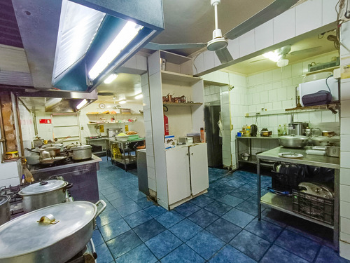 Emblematico Restaurante ! Propiedad Y Derecho Llave