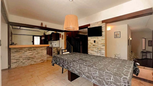 Chalet 5 Ambientes, 4 Dormitorios, Pileta, Ent.paradisiaco