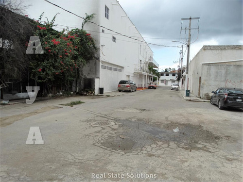 Local Comercial 355 M2 En Venta/renta, 2 Accesos, López Portillo, Crucero, Cancún