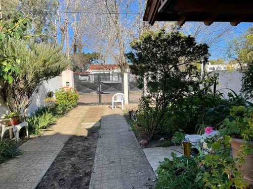 Casa En Venta En Santa Teresita