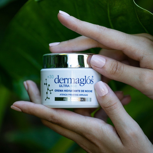 Imagen 5 de 9 de Dermaglos Ultra Age Crema Hidratante De Noche +30 X 50grs