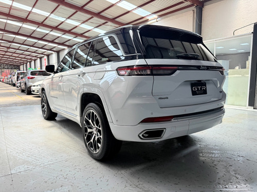 Jeep Grand Cherokee Summit 2022