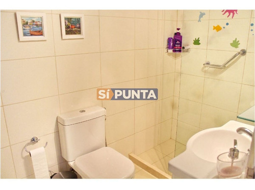 Imagen 23 de 28 de - Apartamento Para La Venta En Península- Punta Del Este Con Muy Linda Vista Al Puerto...