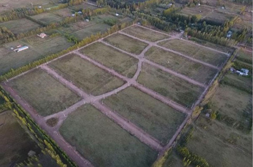 Venta De Terreno  En Barrio Jardines De Plottier