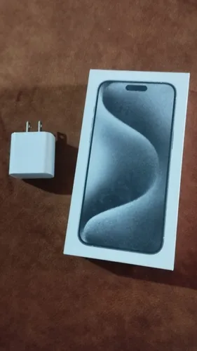 Apple iPhone 15 Pro Max - Titanio Blanco (Usado)