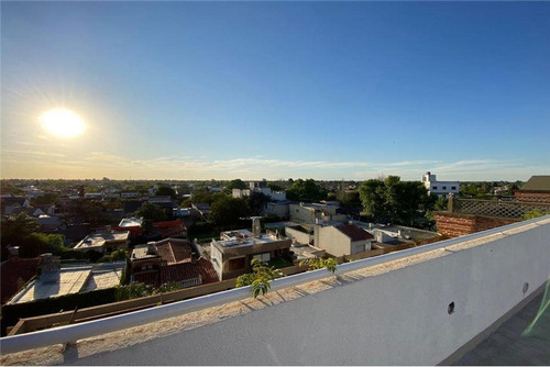 Imagen 29 de 30 de Venta Piso De 3 Amb C/ Cochera Y Terraza, En Castelar Norte