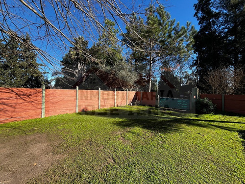 Casa Alpina 6 Dorm. Con Pileta Y Superficie De 1004 M2 En Venta - Calle Las Tropas E/ 52 Y 54, Barrio Parque - General Belgrano.
