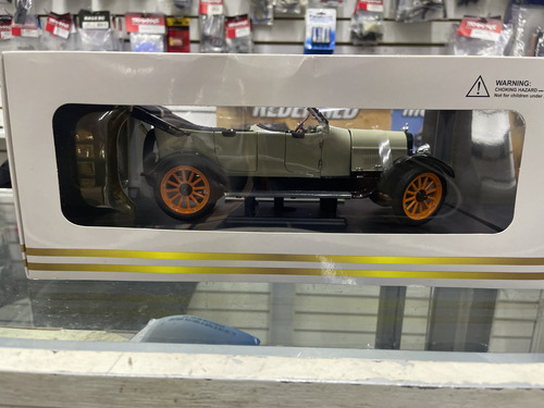 Signature Models 1917 Reo Touring Coleccion 1:18