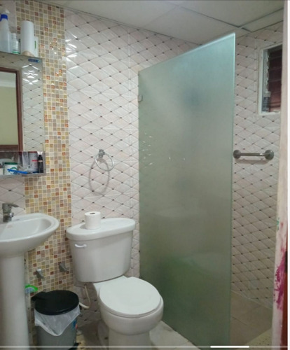 Vendo Hermoso Apartamento Remodelado, Res Carmen Renata Iii