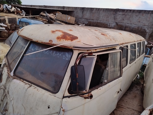 Vw Kombi Não Samba Corujinha
