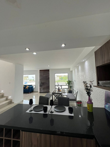 Estrena Casa En Meseta Habitat Residencial, 3 Recamaras, 3.5 Baños, Preciosa !!