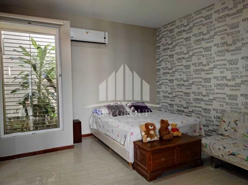 Imagen 14 de 16 de Gabriel Rivas Vende Casa En Urb. Guataparo Valencia Cod: Lemc-400