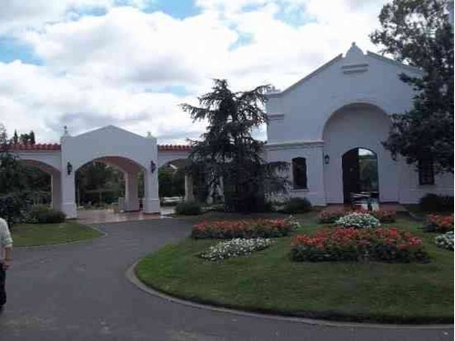 Parcela En Cementerio Parque El Colonial Excelente Ubicación