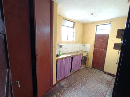 Casa En Venta 3 Dormitorios, Balcón Y Azotea