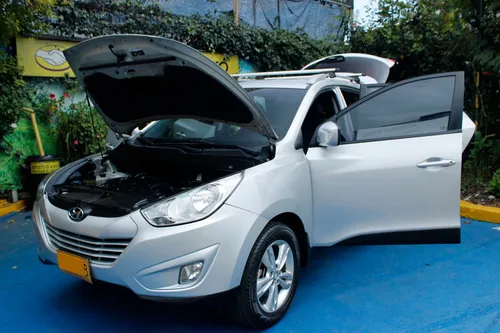Hyundai TUCSON IX-35 2.0l 4x4 Mt