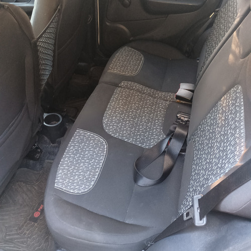Fiat Uno 1.4 Attractive Pack Seg.