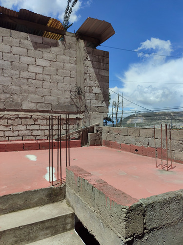 Casa Independiente En Carapungo