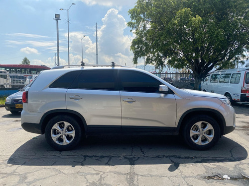 Imagen 12 de 25 de Kia Sorento Lx 2014