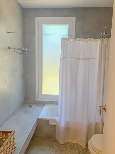 Casa En Alquiler Por Temporada De 4 Dormitorios En Pinar Del Faro (ref: Est-49)