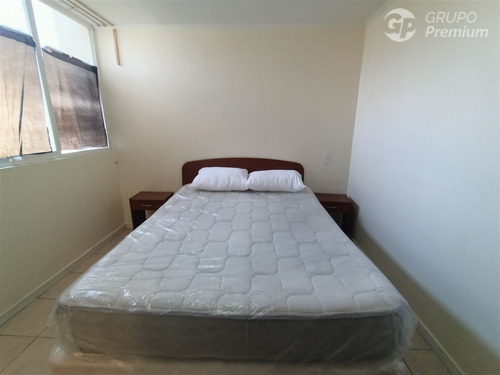 Departamento En Arriendo De 3 Dorm Un Baño. En La Serena