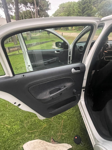Volkswagen Gol Trend 1.6 Highline 101cv