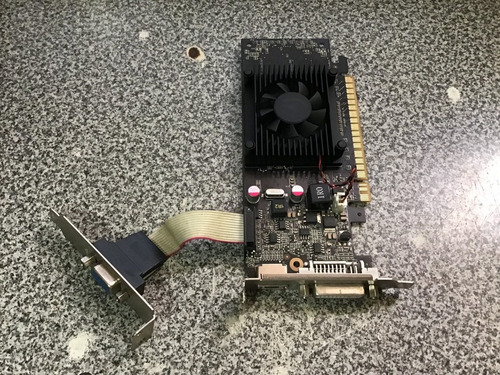 Tarjeta De Video Nvidia Geforce 210 Evga 01g-p3-1312-lr 1gb (Usado)
