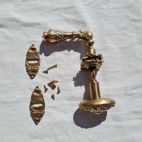 Imagen 7 de 10 de Picaporte Y Manija Pomo En Bronce Macizo Tipo Antiguo