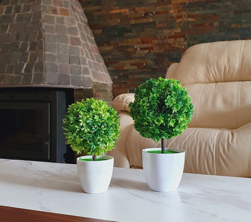 Imagen 8 de 9 de Arbol Planta Con Maceta De Plastico Chico Artificial
