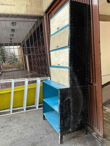 Estante Para Ferreteria De Hierro Oferta De 6 Espacios (Usado)