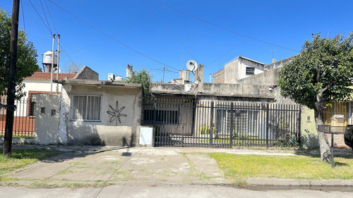 Venta Casa 3 Ambientes Jose Leon Suarez Con Parrilla Terraza