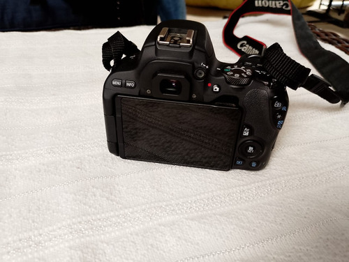 Cámara Dslr Canon Eos Rebel Sl2 24.2 Mpx Solo Cuerpo (Usado)