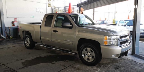 Imagen 6 de 15 de Chevrolet Cheyenne 2008 5.3 2500 Cab Ext B 4x4 Mt