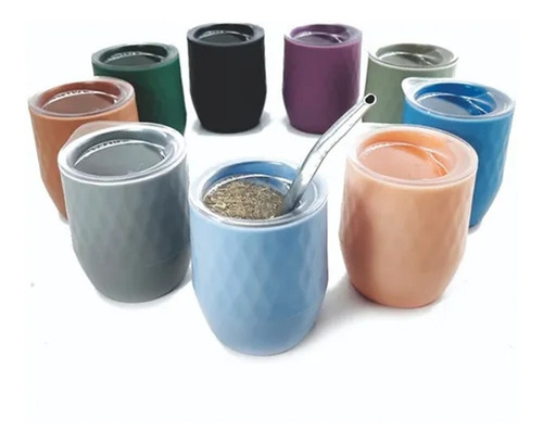Imagen 2 de 2 de Mate Con Tapa Antivuelco No Se Lava Con Bombilla Mateava