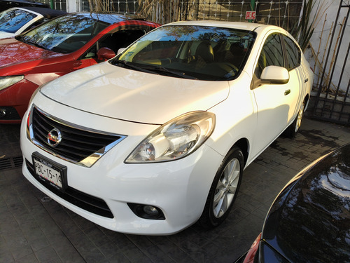 Nissan Versa 1.6 Exclusive At