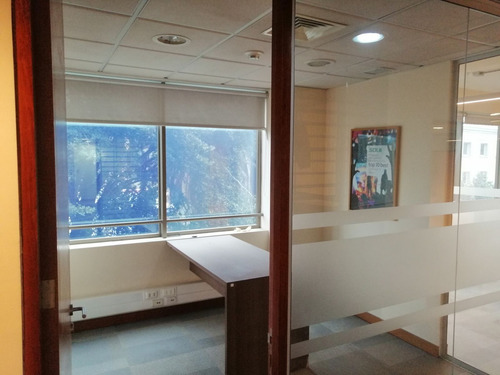 Arriendo Oficina Habilitada De 255,36 M2, Metro Pedro De Val
