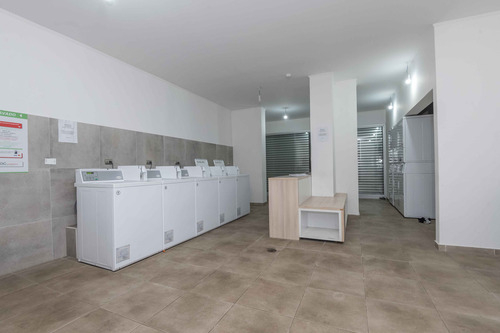 Edificio Cnel. Souper (1 Est. 1 Bod.) Vista Nororiente Piso