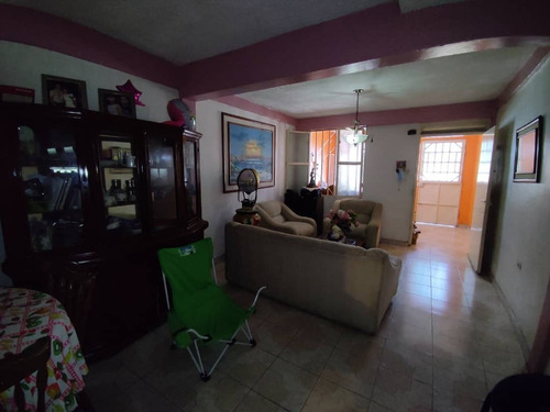 Imagen 11 de 17 de En Venta Casa En Caña De Azucar 04243368365