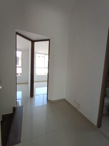 Imagen 4 de 20 de Alquilo Excelente Casa En Condominio Sector Alfaguara