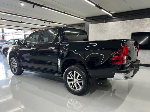 Toyota Hilux 2.7 Srv Cab. Dupla 4x4 Flex Aut. 4p